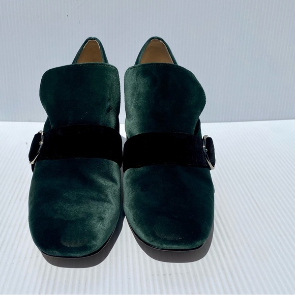 Nine West Shoes - Nine West 10.5 Block Heels green and black used great condition comes with box